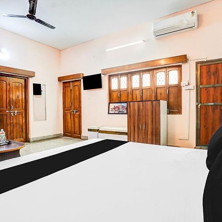 Super Hotel O Dakshin Dwar Formerly Radha Krishna Niwas Puri Exterior photo