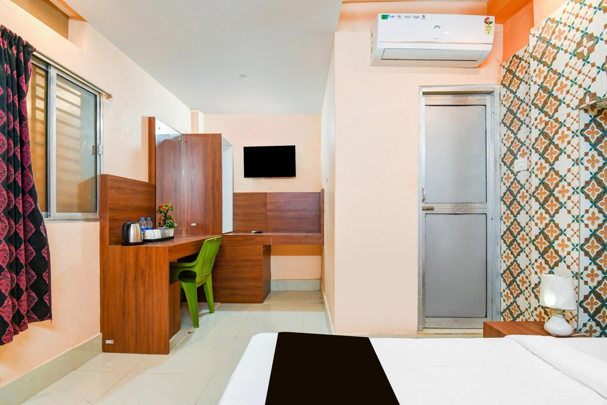 Super Hotel O Dakshin Dwar Formerly Radha Krishna Niwas Puri Exterior photo