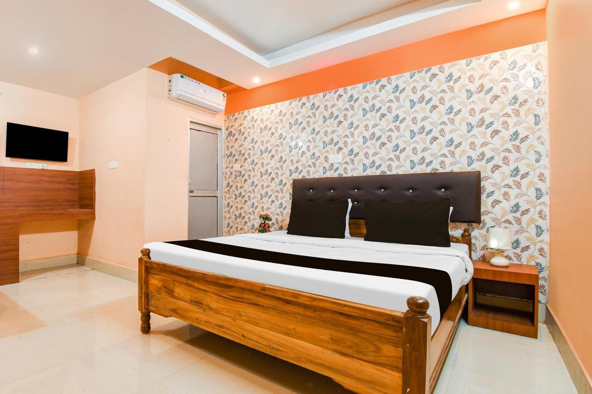 Super Hotel O Dakshin Dwar Formerly Radha Krishna Niwas Puri Exterior photo