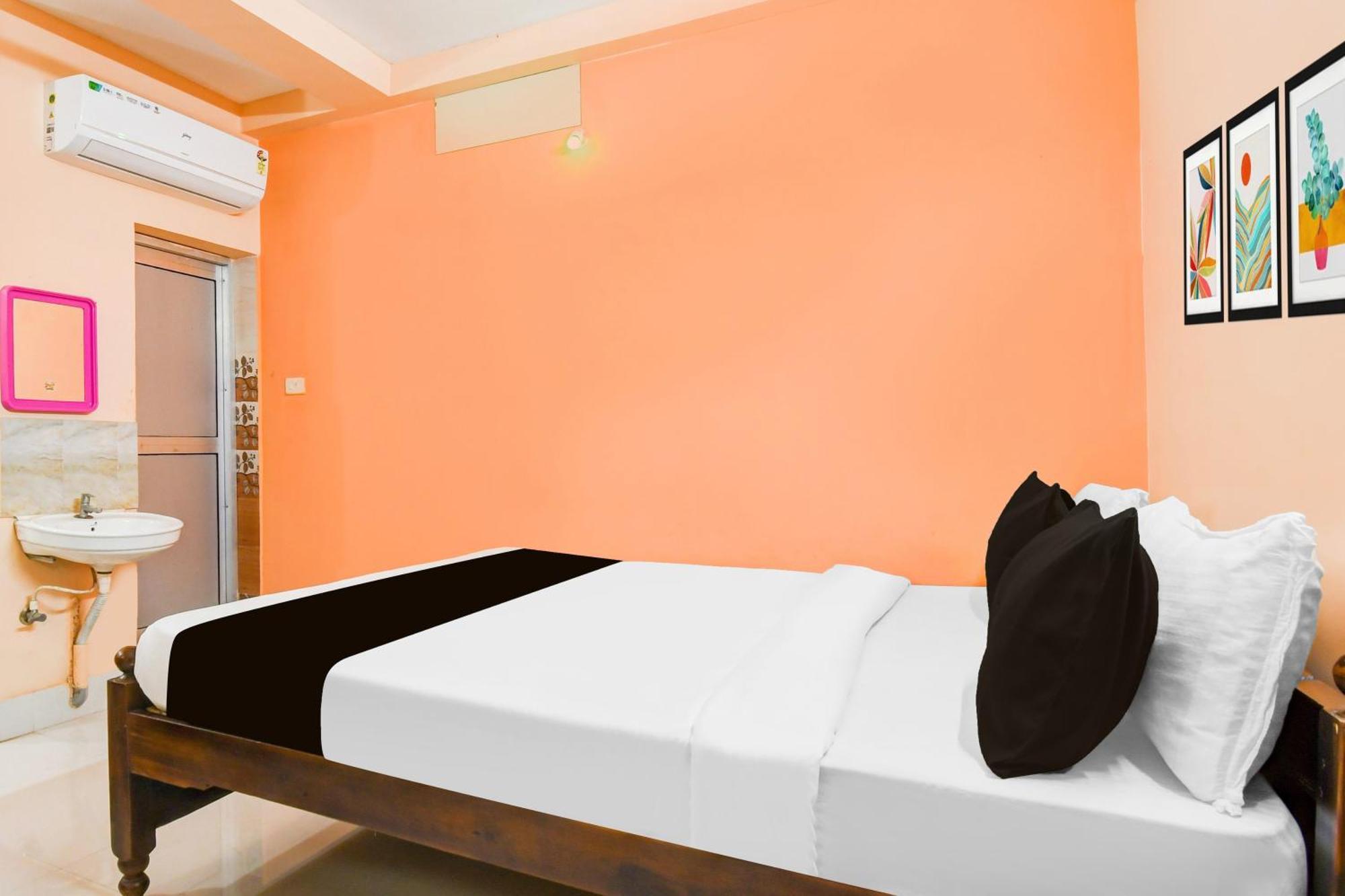 Super Hotel O Dakshin Dwar Formerly Radha Krishna Niwas Puri Exterior photo