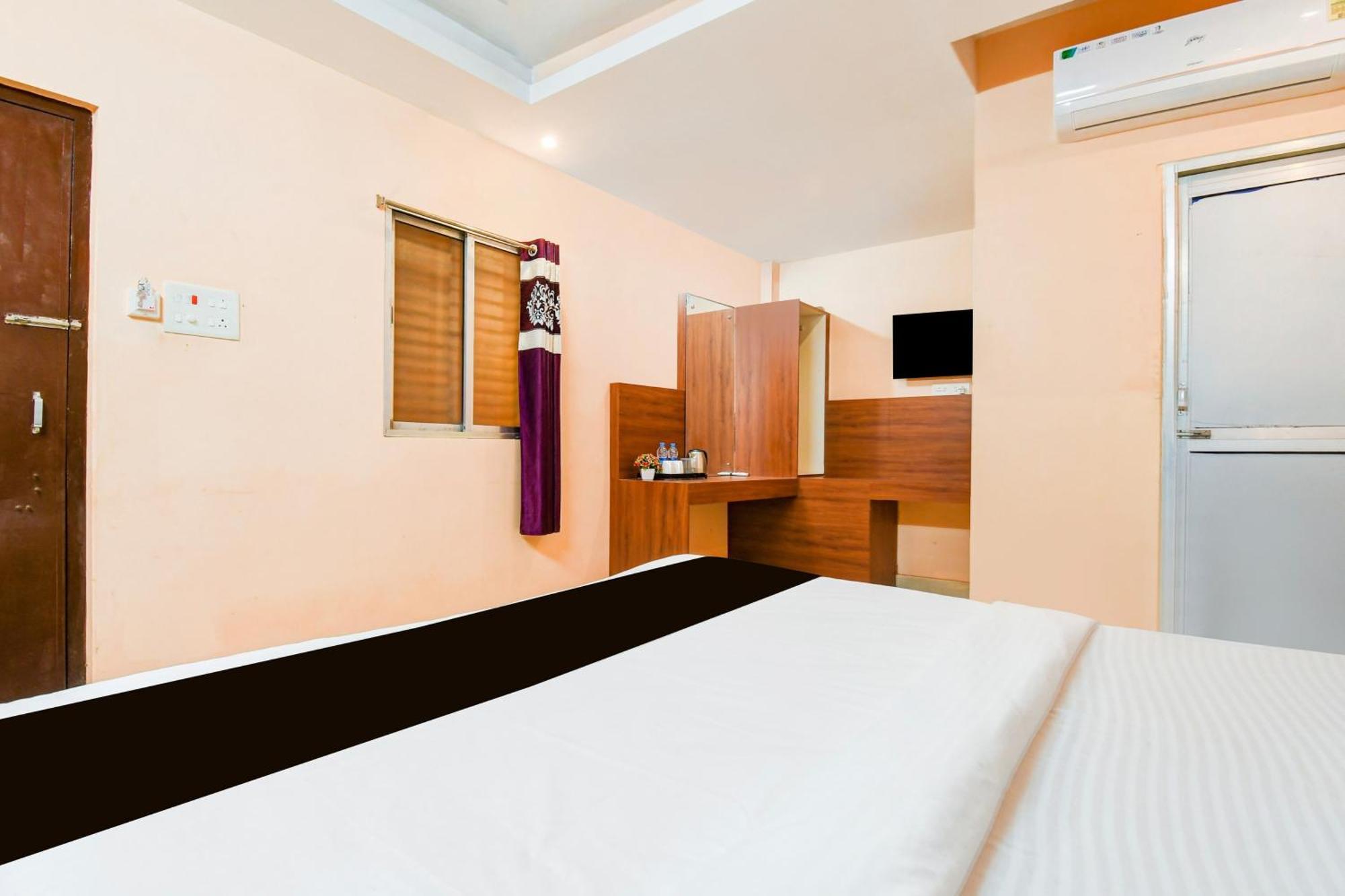 Super Hotel O Dakshin Dwar Formerly Radha Krishna Niwas Puri Exterior photo